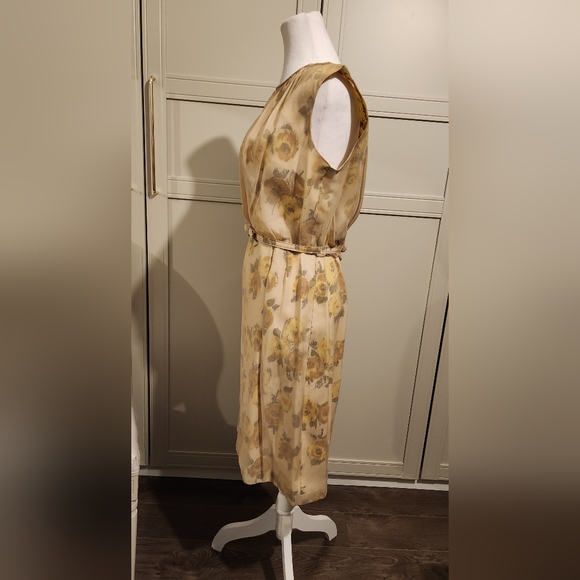 Vintage Floral Dress - Picture 6 of 10